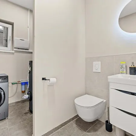 ヴィラ Lunistra *