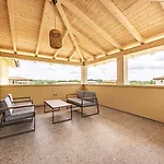 Villa Lunistra Šivati