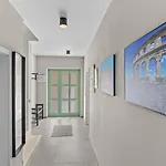 Lunistra Villa Šivati