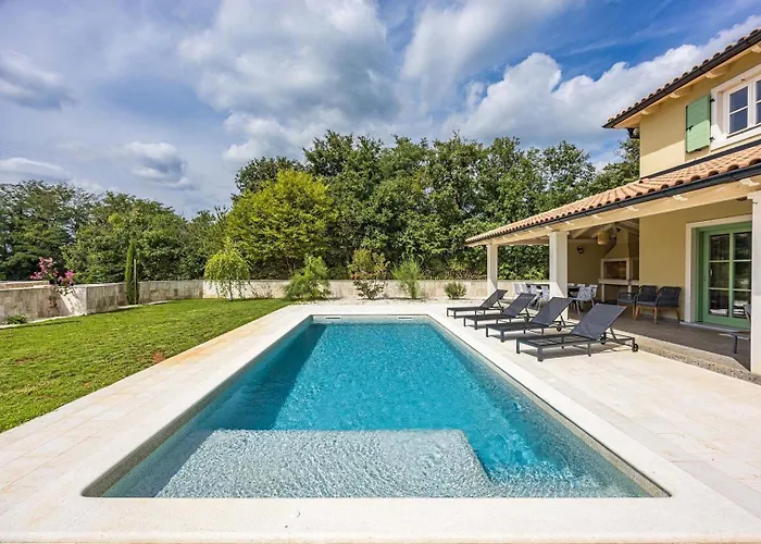 Villa Lunistra *